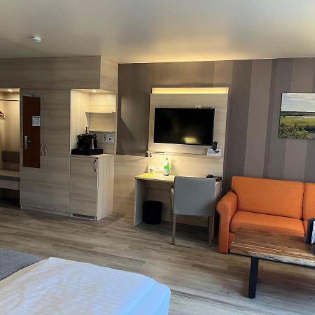Landhotel Felchow ภายนอก รูปภาพ