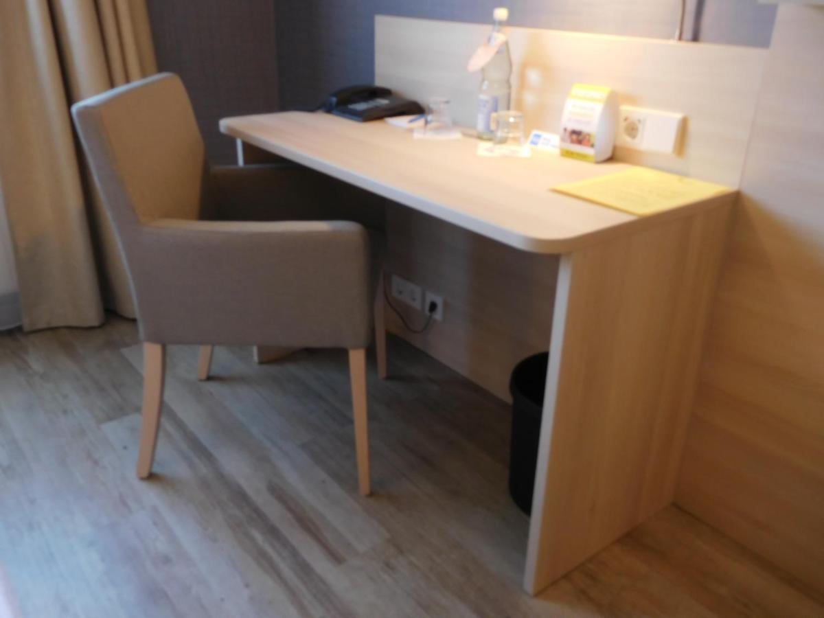 Landhotel Felchow ภายนอก รูปภาพ