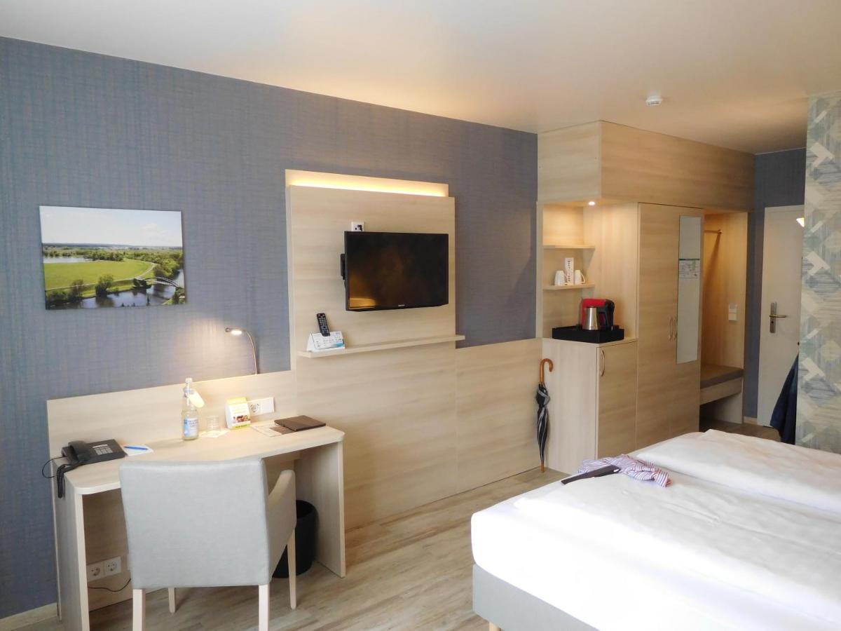 Landhotel Felchow ภายนอก รูปภาพ
