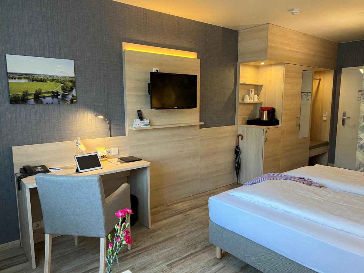 Landhotel Felchow ภายนอก รูปภาพ