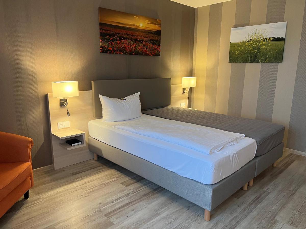 Landhotel Felchow ภายนอก รูปภาพ