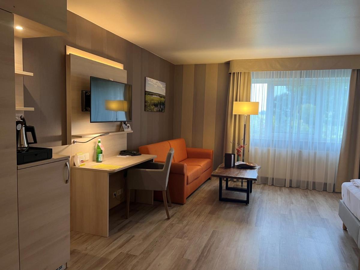 Landhotel Felchow ภายนอก รูปภาพ