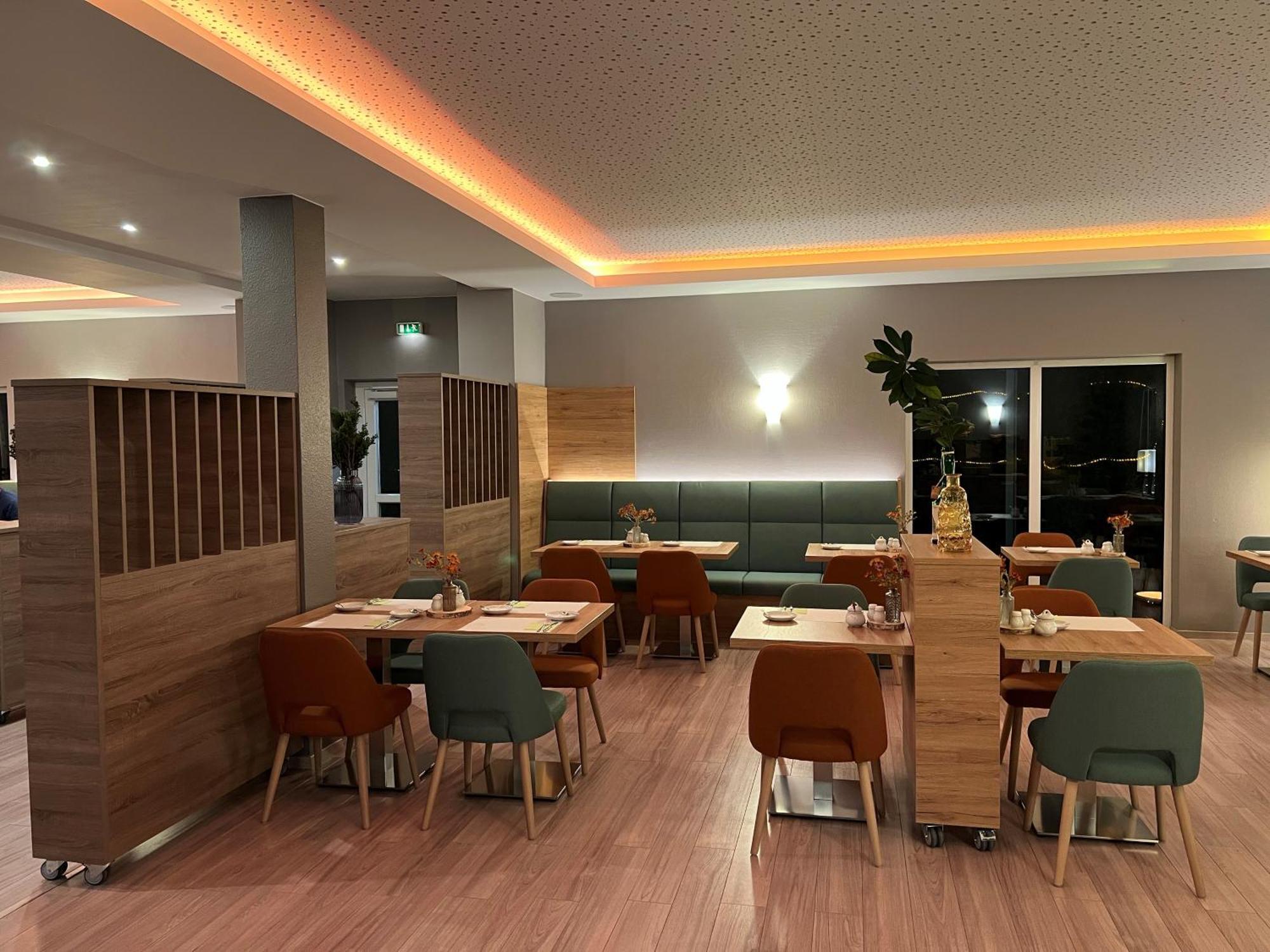 Landhotel Felchow ภายนอก รูปภาพ